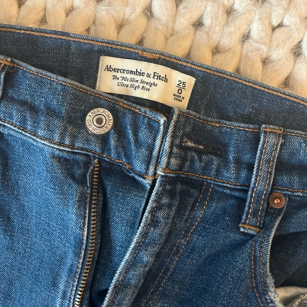 90s slim straight ultra high rise